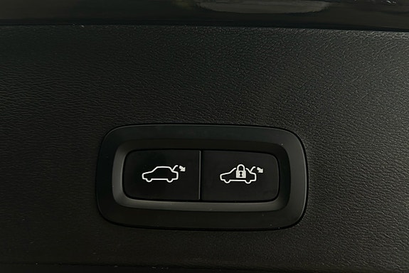 Volvo XC40 15 of 27