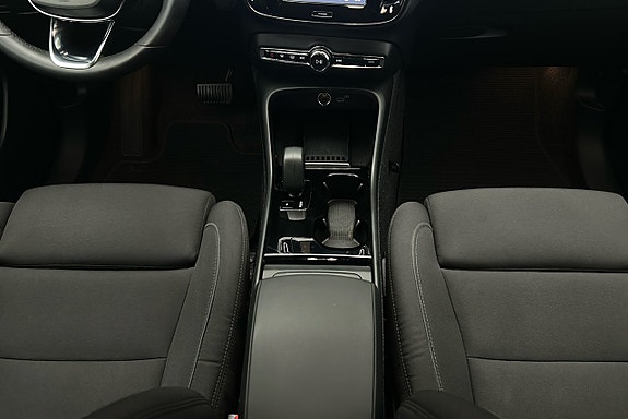 Volvo XC40 9 of 27