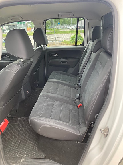 Volkswagen Amarok 7 of 7