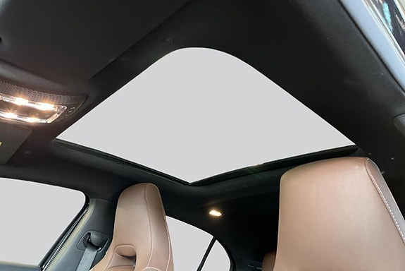 Mercedes-Benz A250 e 17 of 19