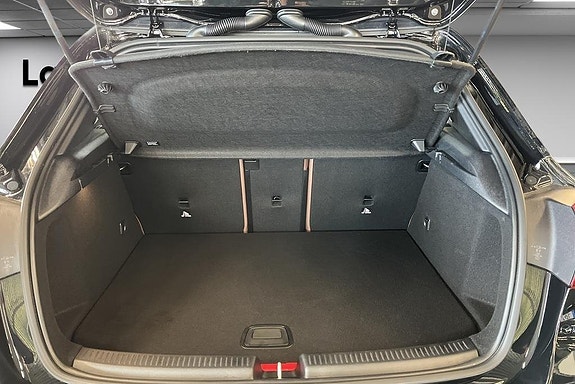 Mercedes-Benz A250 e 14 of 19