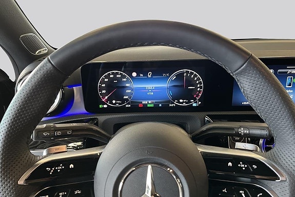 Mercedes-Benz A250 e 10 of 19