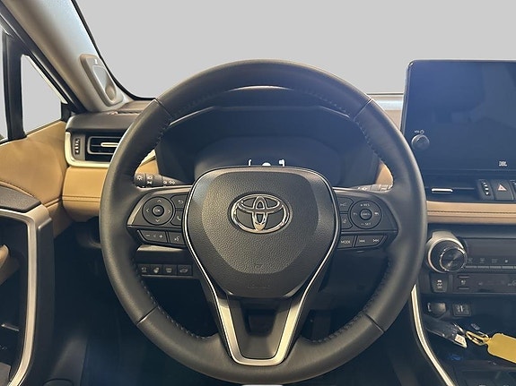 Toyota RAV4 10 of 11