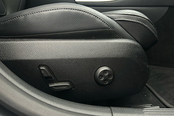 Mercedes-Benz CLC200 21 of 29