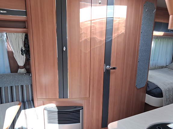 Hobby 495 UL De Luxe, Mover 8 of 20