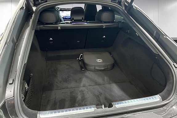 Mercedes-Benz EQS350 17 of 18