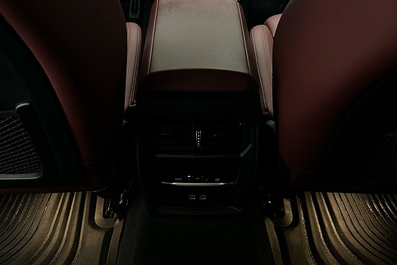 BMW i4 19 of 26