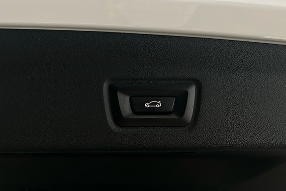 BMW i4 15 of 26