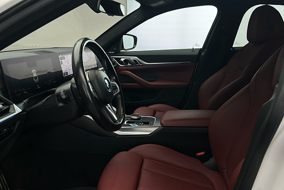 BMW i4 10 of 26