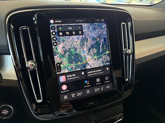 Volvo XC40 14 of 19