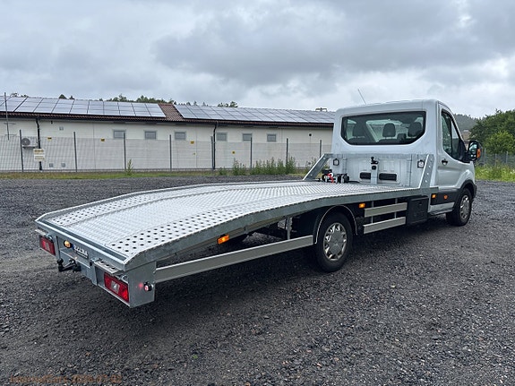 Ford Transit 8 of 26