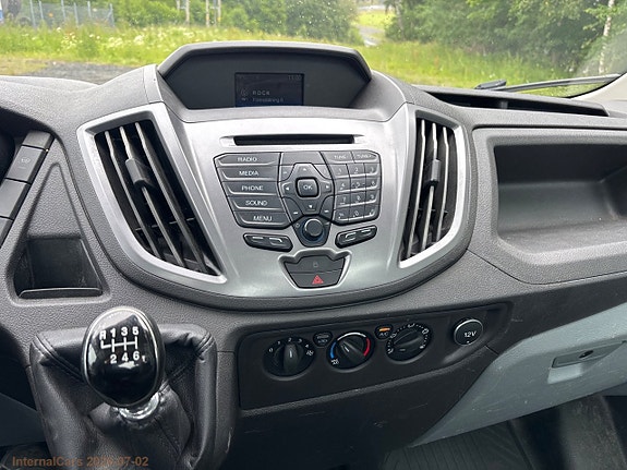 Ford Transit 21 of 26