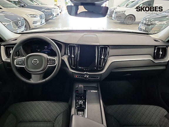 Volvo XC60 12 of 20