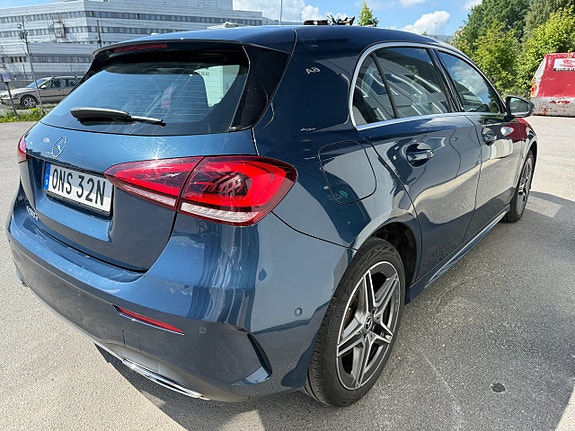Mercedes-Benz A250 e 4 of 5