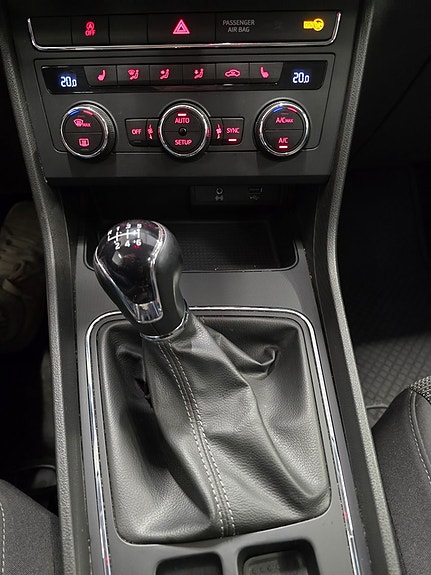 Seat Leon 18 of 21