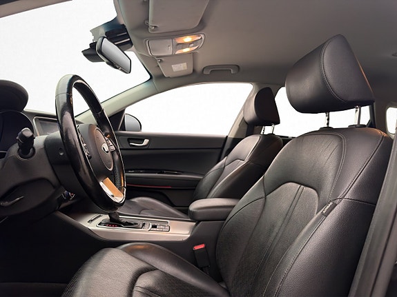 Kia Optima 12 of 30