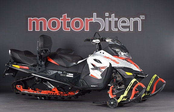 Ski-Doo Renegade X-RS