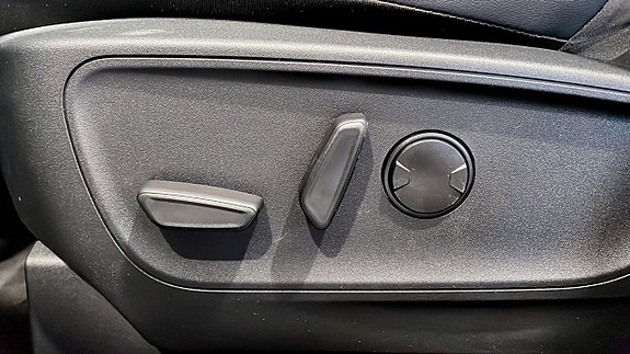 Ford Kuga 19 of 22