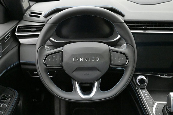 Lynk & Co 01 7 of 27