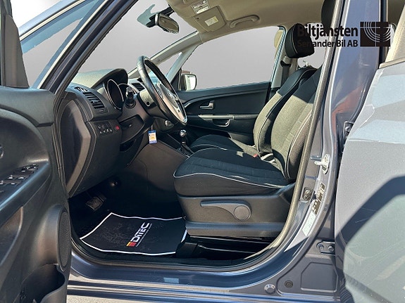 Kia Venga 8 of 14