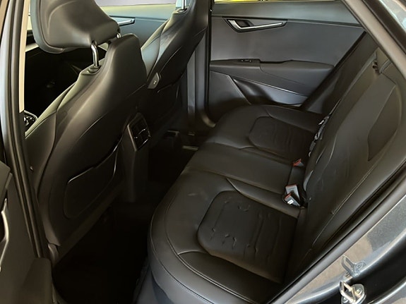 Kia Niro 9 of 16