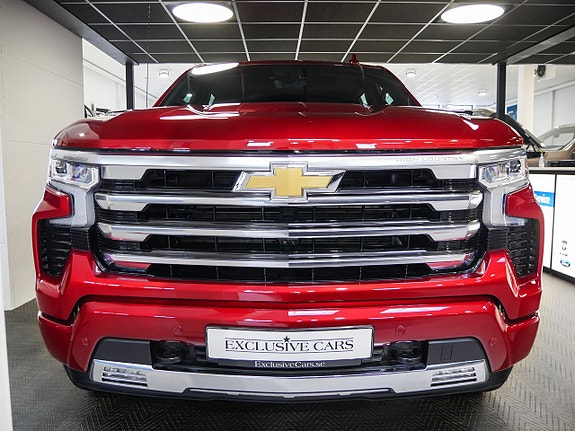 Chevrolet Silverado 5 of 5