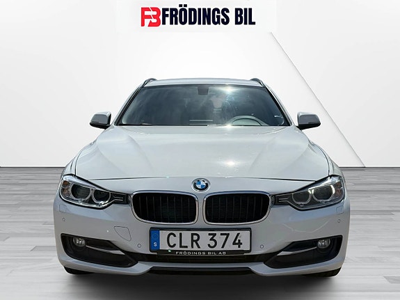 BMW 320d 4 of 5