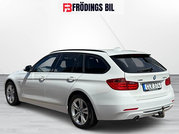 BMW 320d 3 of 5