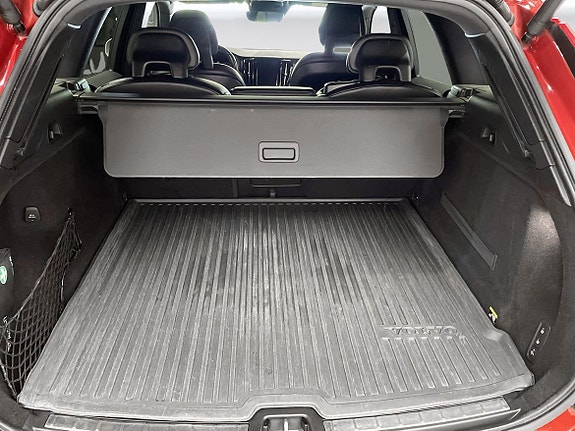 Volvo XC60 21 of 28