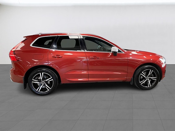 Volvo XC60 6 of 28