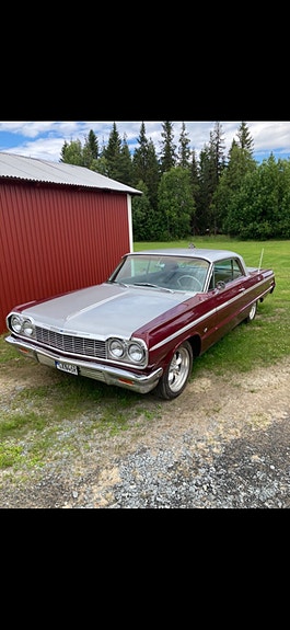 Chevrolet Impala 3 of 4