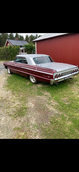 Chevrolet Impala 2 of 4