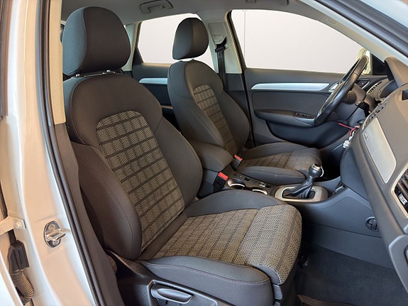 Audi Q3 15 of 23