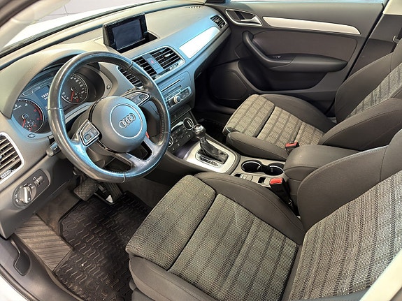 Audi Q3 8 of 23