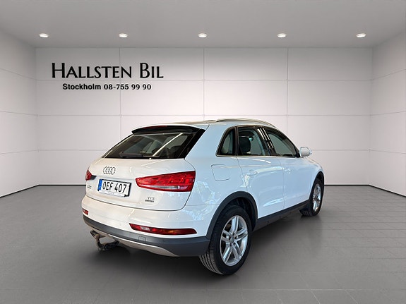 Audi Q3 6 of 23