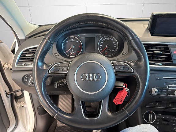 Audi Q3 13 of 23