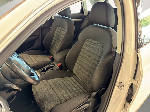 Audi Q3 12 of 23