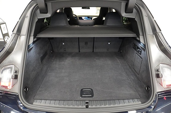 BMW iX 20 of 22
