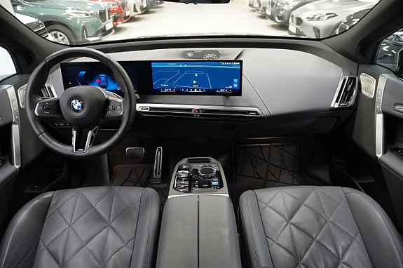 BMW iX 17 of 22