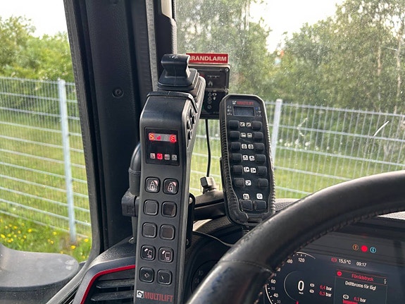 MAN TGX 35.640 6x4-4 lastväxlare 5 of 5