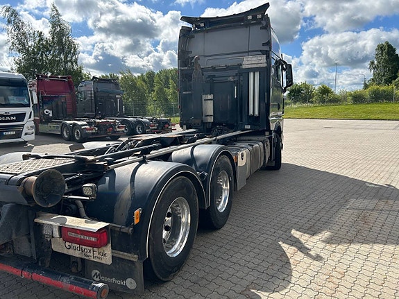 MAN TGX 35.640 6x4-4 lastväxlare 4 of 5