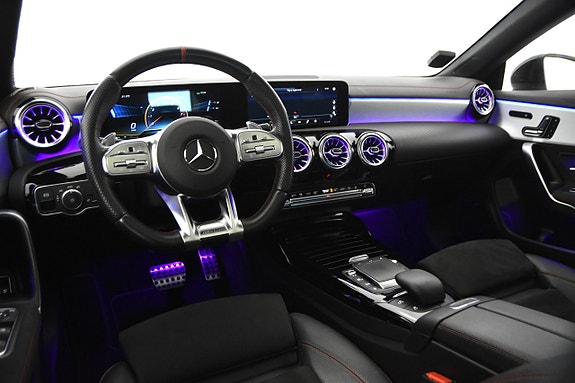 Mercedes-Benz CLA35 12 of 26