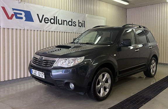 Subaru Forester 2 of 5
