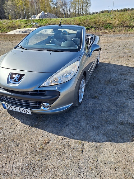 Peugeot 207 CC 3 of 3