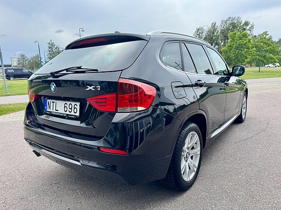 BMW X1 4 of 5