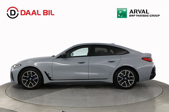 BMW i4 10 of 30