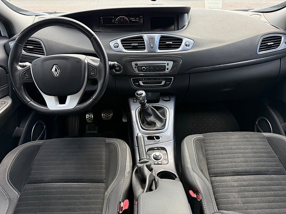 Renault Scenic XMod 8 of 11