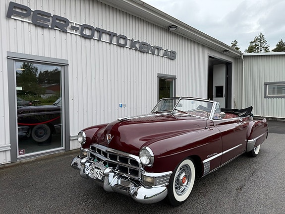 Cadillac Series 62 3 of 14