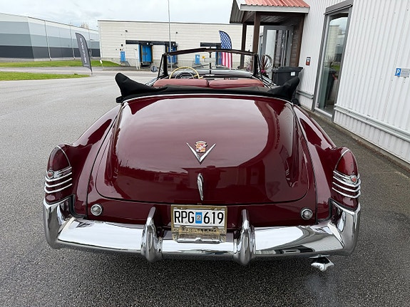 Cadillac Series 62 5 of 14