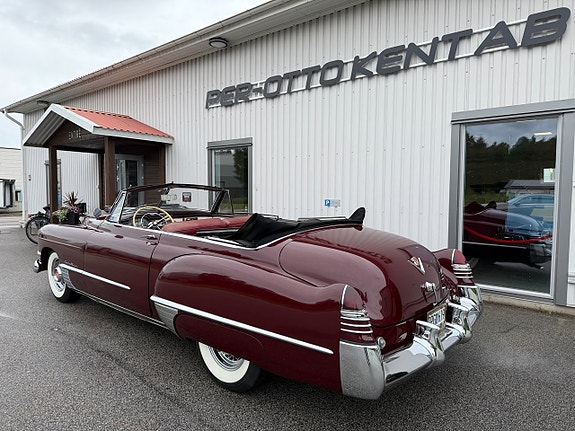 Cadillac Series 62 4 of 14